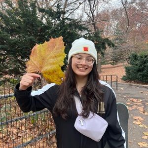 Meet your Posher, Carmen